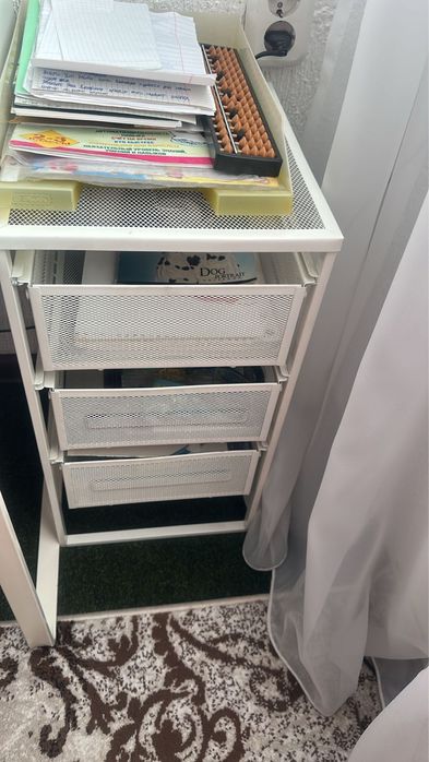 Продам пмсьменный стол ikea и этажерка