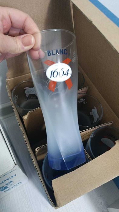 Vând set pahare bere Kronenbourg 1664 Blanc