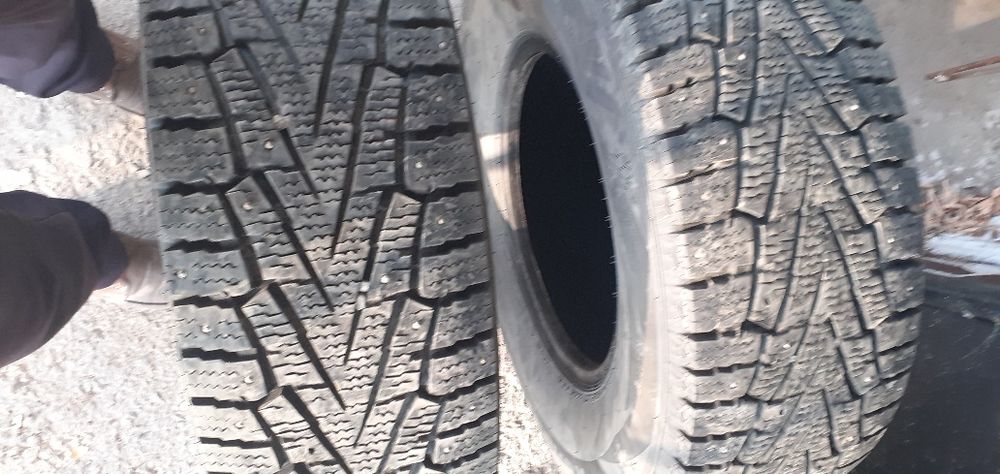 Продам  покрышки