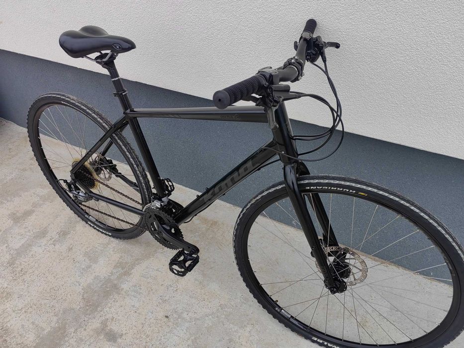 Kona 28", M размер, градски хибрид алуминиев велосипед, хидравлични спирачки