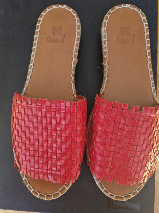 Дамски чехли от естествена кожа, нови