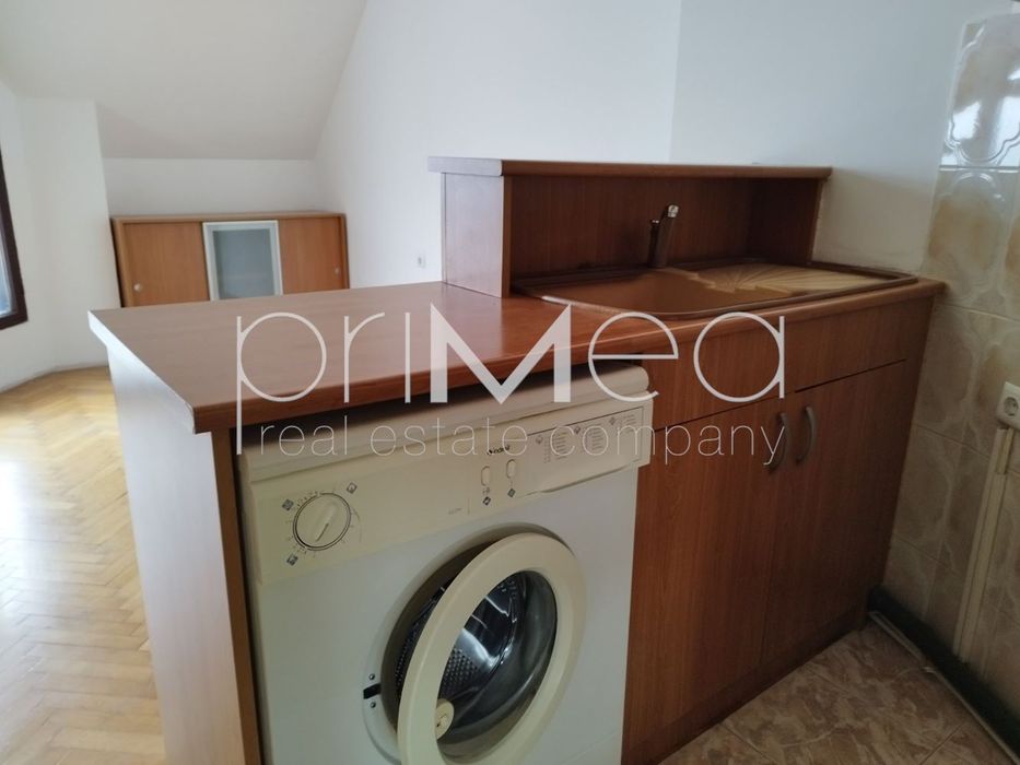 Дава се под наем Едностаен апартамент в Бургас, Център - 40 кв.м за 255 € - Снимка #5