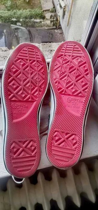 Converse trainers 44