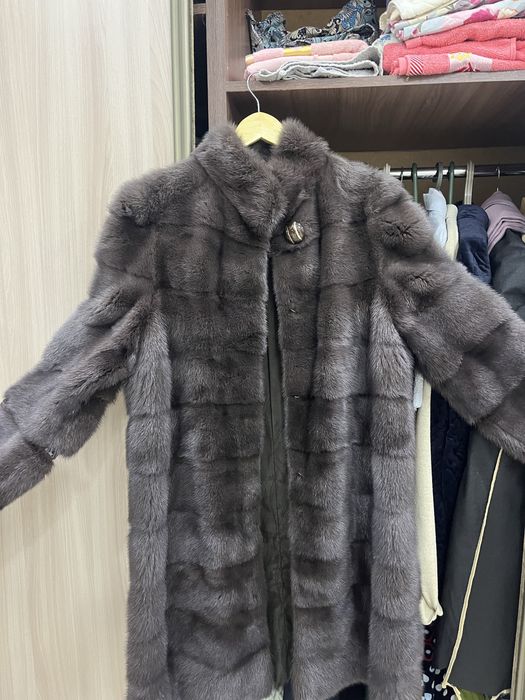 Натуральная меховая шуба 50 р., коричневый