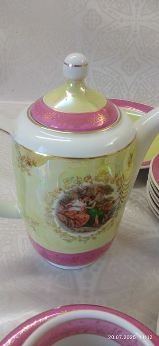 Продам сервиз Мадонна