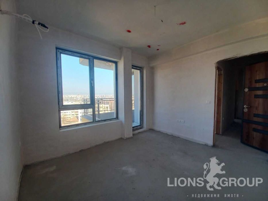 Продава се Тристаен апартамент в Варна, Аспарухово - 93 кв.м за 765 €/кв.м - Снимка #1