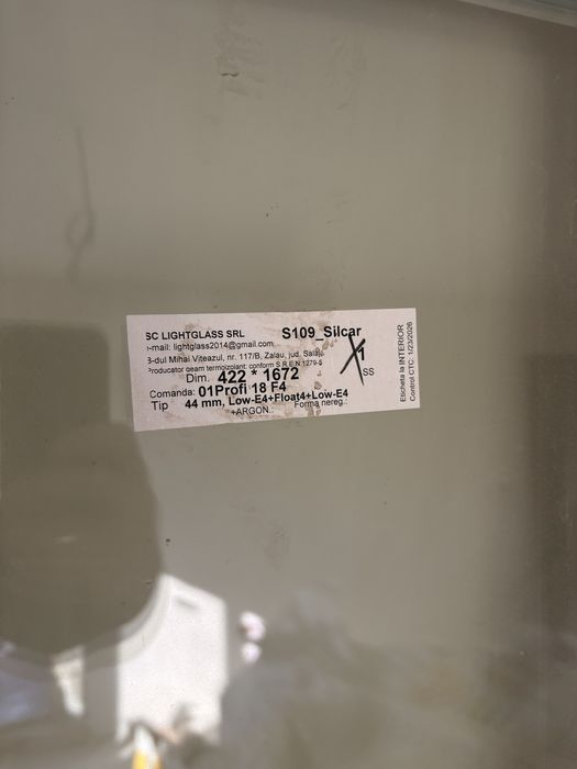 Usa alba balcon termopan cu sticla tripla