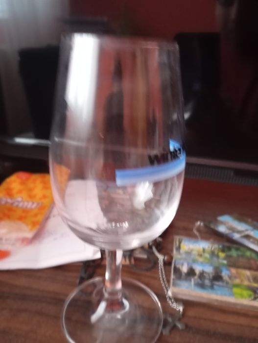 Чаша за вино и официални събития.