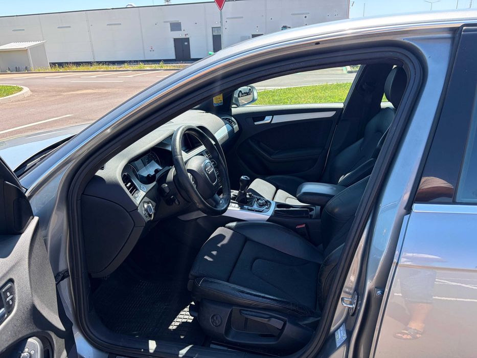 AUDI A4 Sedan, 2.0 TDI 143 CP, Pachet S-line Interior
