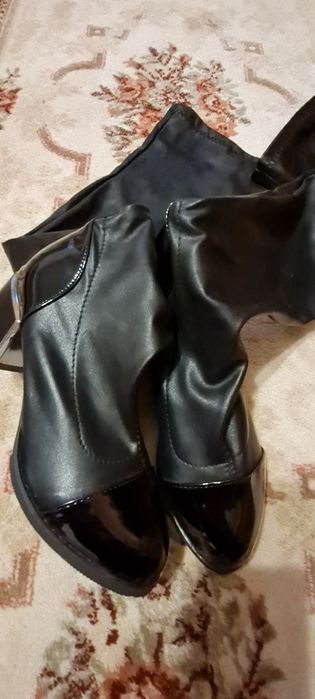 Чисто нови ботуши