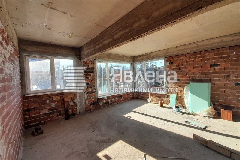 Продава се Къща в с. Марково, Област Пловдив - 348 кв.м за 848 €/кв.м - Снимка #4