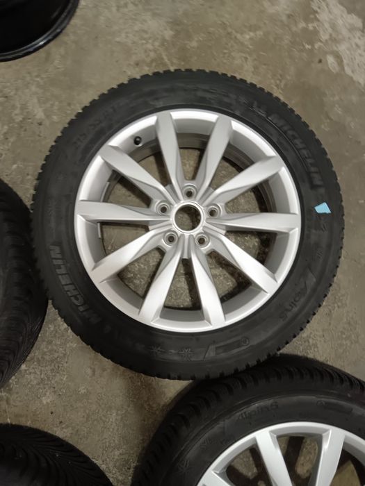 Set jante aliaj prindere 5x112 et48 cu anvelope iarna 215/55/17 audi vw Skoda Seat