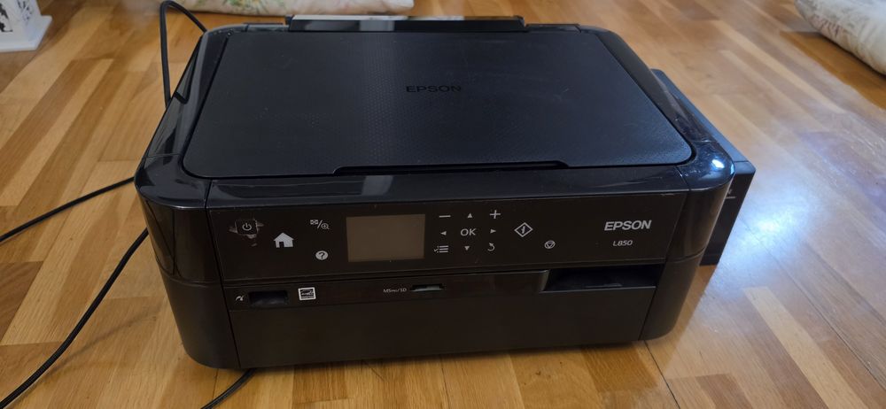 Vand imprimanta multifuncțională Epson L850