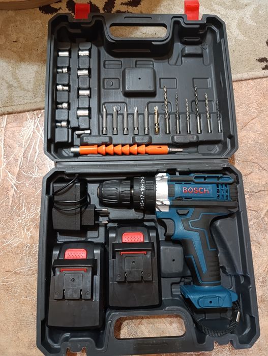 Дрель шуруповёрт Bosch.