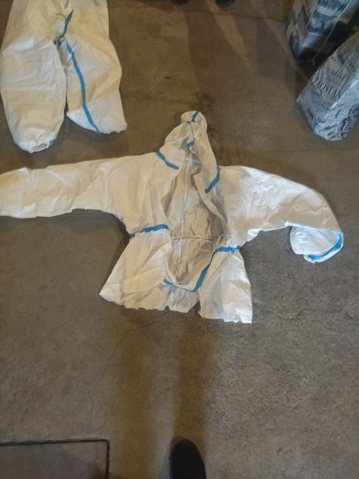 Костюм защитный.