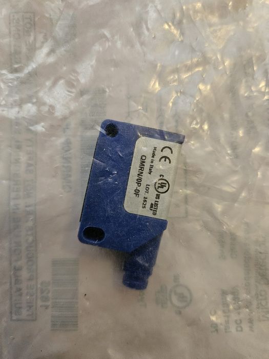 – Senzor fotoelectric Mini,PNP-NO/NC