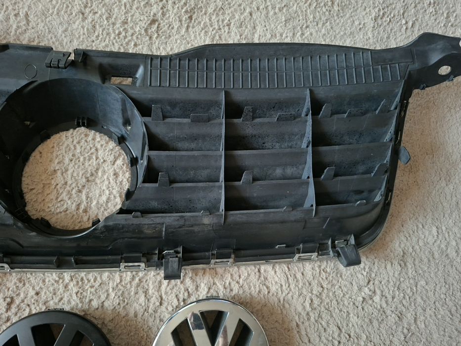 Grila radiator VW Passat B5.5