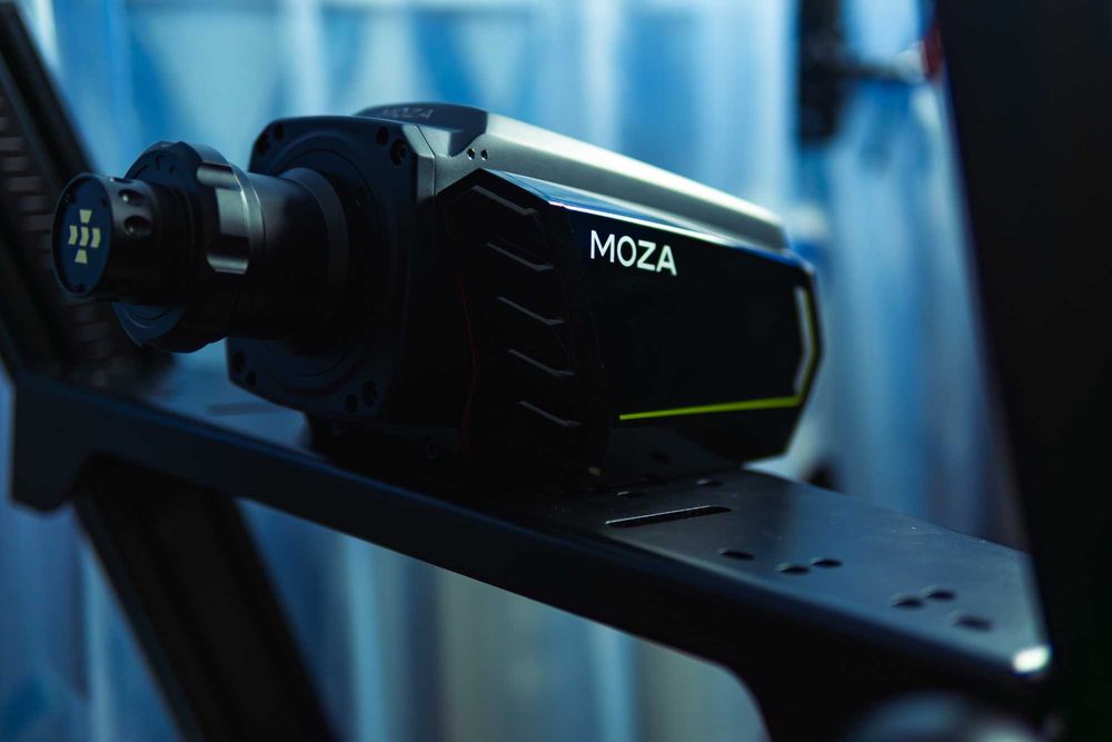 Moza R16 Rev 2 База + Moza Kill Switch