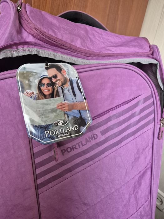 Чемодан размер М