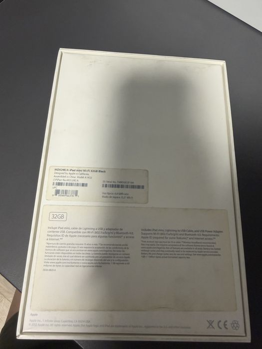 Продам iPad mini оригинал