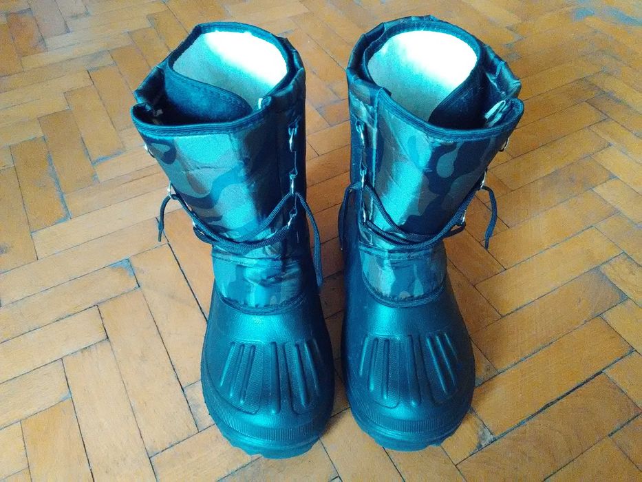Гумени ботуши тип апрески с гума до глезените марка ALASKA на 1 носене
