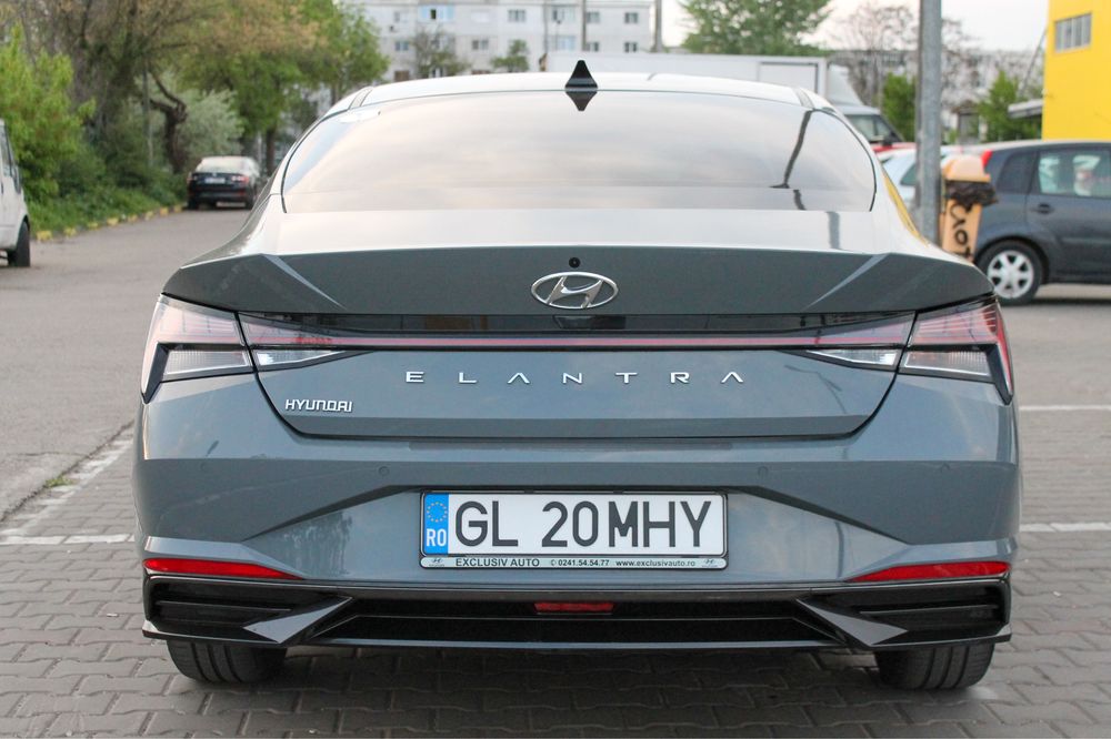 Hyundai Elantra Highway