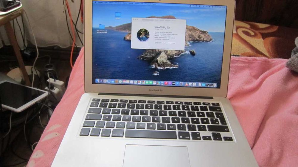 Laptop MacBook Air   I5, Early 2014