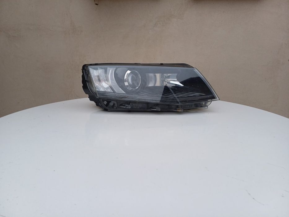Десен фар за Skoda Octavia 3;   2013г.-2017г.