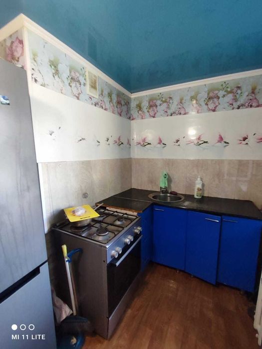 3 комнатная / на 2 микрорайоне