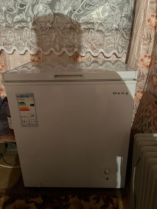 Продам морозильную камеру