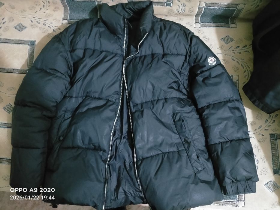 Куртка зимняя, черная