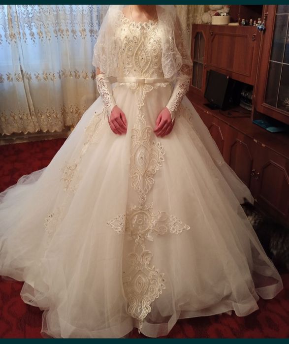 Свадебное платье