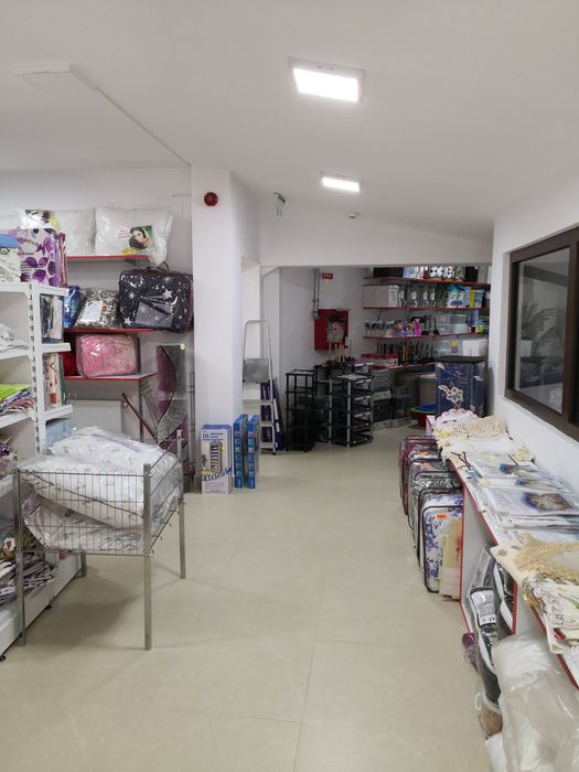 De vânzare spațiu comercial