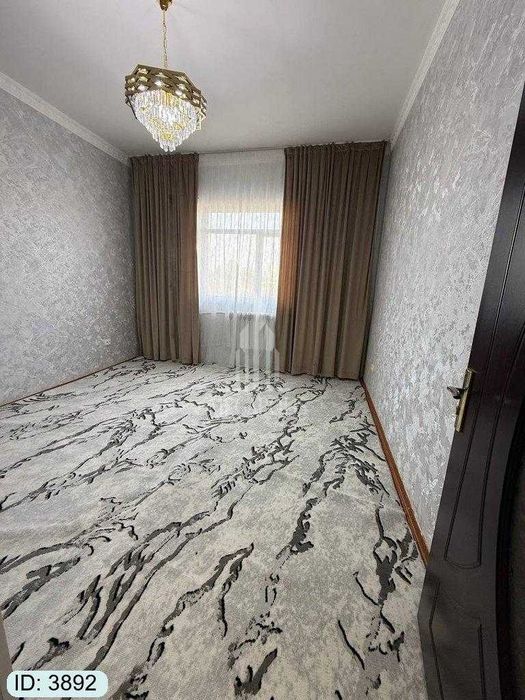 Arzon narxda sotiladi ️⃣№3892 5-mikrorayon jomiy navro'z tarafda