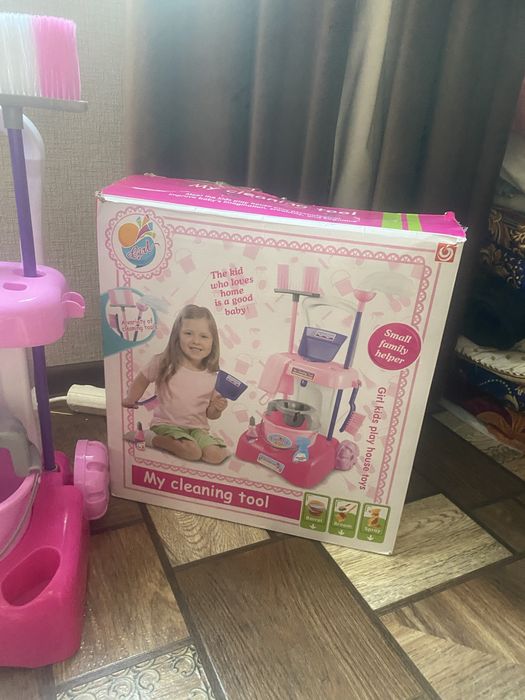 Продам детский набор для уборки