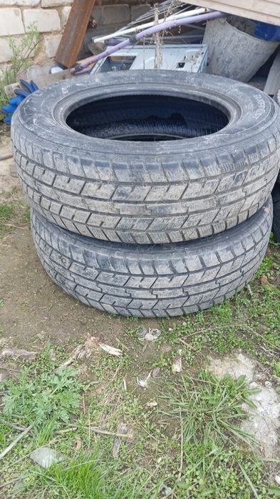 Покрышки продам срочо