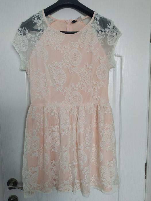 Дамски рокли за специални поводи