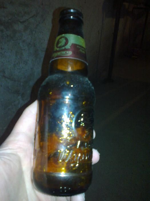 Стъклени бутилки различни