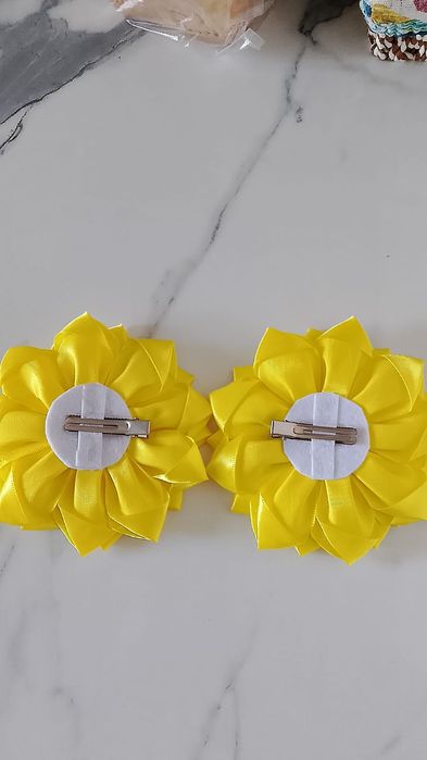 Продам детский бантик для осеннего бала