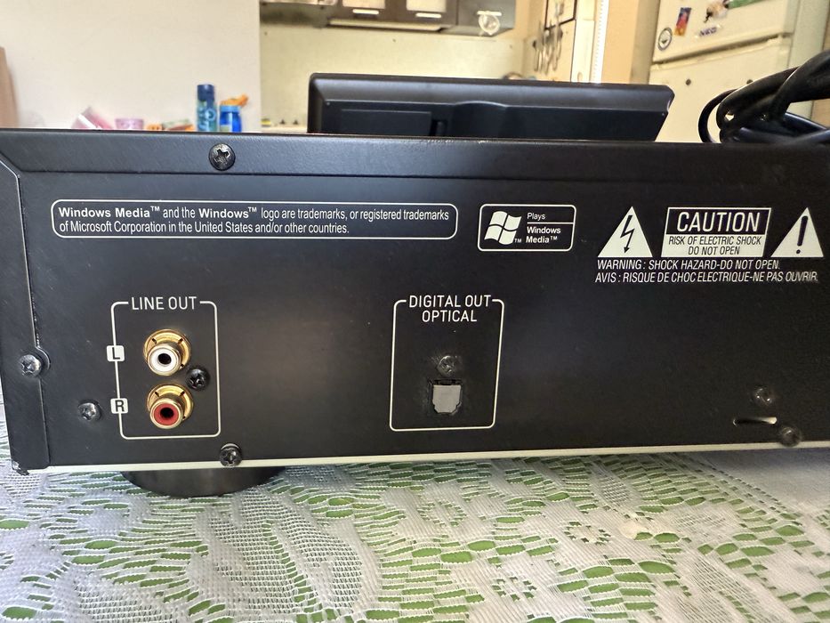 Denon DCD-710AE Качествен плеър