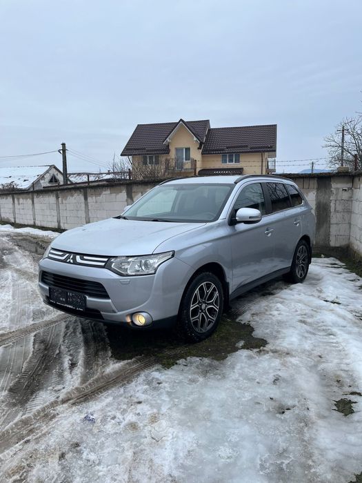 Vand Mitsubishi Outlander 4x4