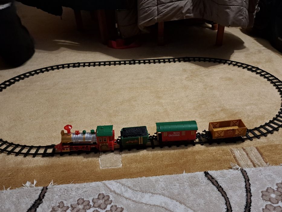 Trenuleț cu sina, funcționare perfecta, pe baterii