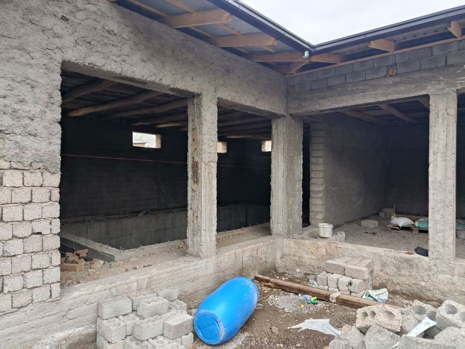 Продается дача. Бостанлыкский район.