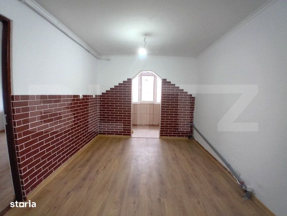 Apartament renovat cu 2 camere decomandate si garaj in Dumbrava Nord Z