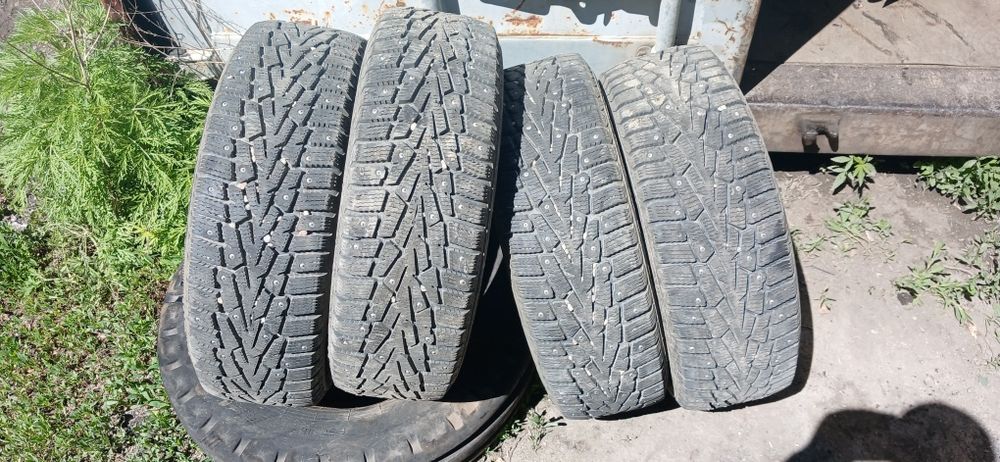 Резина зимняя на 15