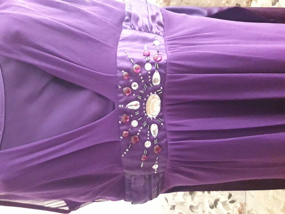 Разные нарядные платья