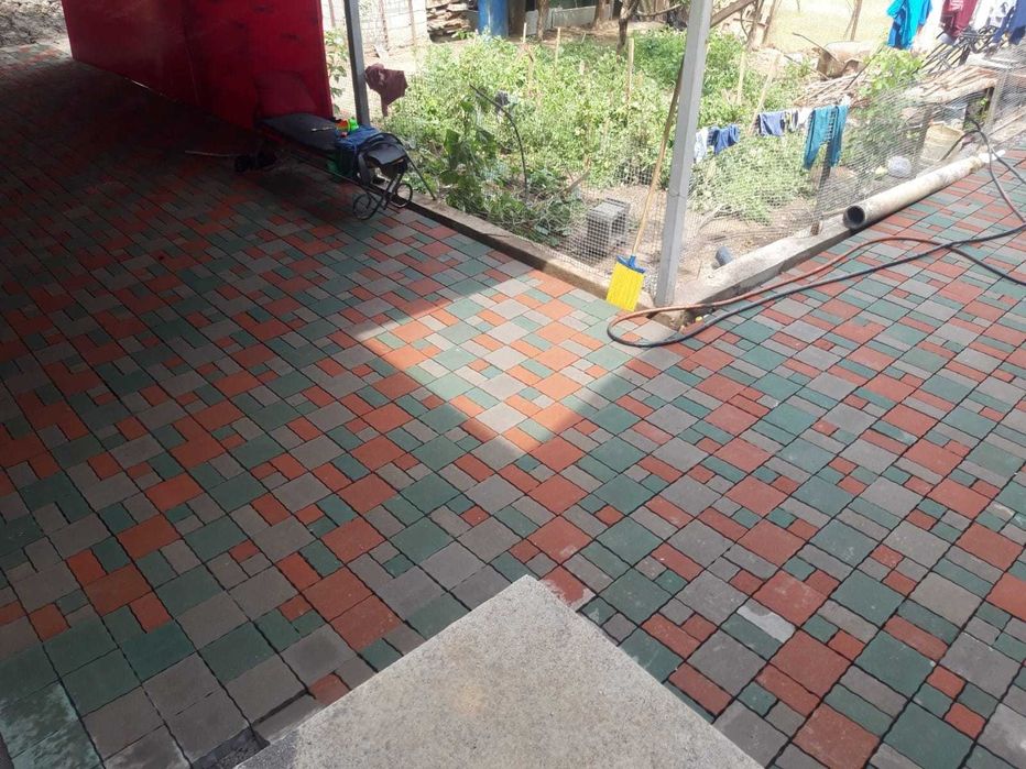 Несъемная опалубка, сплитерные блоки, брусчатки.