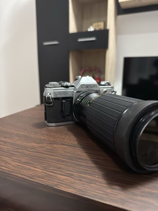 Aparat Foto pe Film Canon AE-1 + Obiectiv Zoom Tele 210mm+ 2 aparate