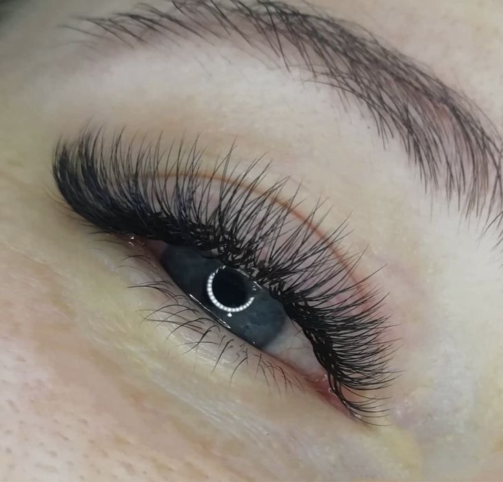 Наращивание ресниц