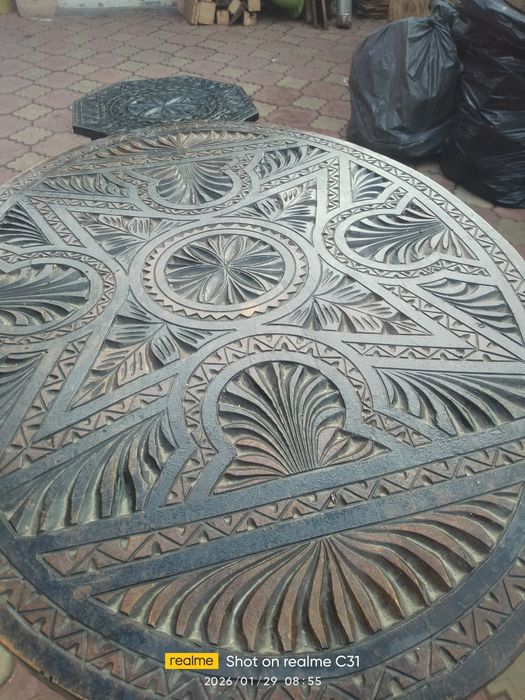 Vând masa Brâncovenească